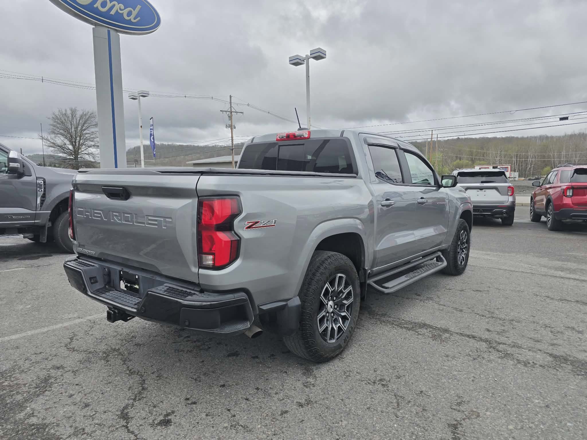 Used 2024 Chevrolet Colorado Z71 w/ Z71 Convenience Package 2 AWD/4WD video 3