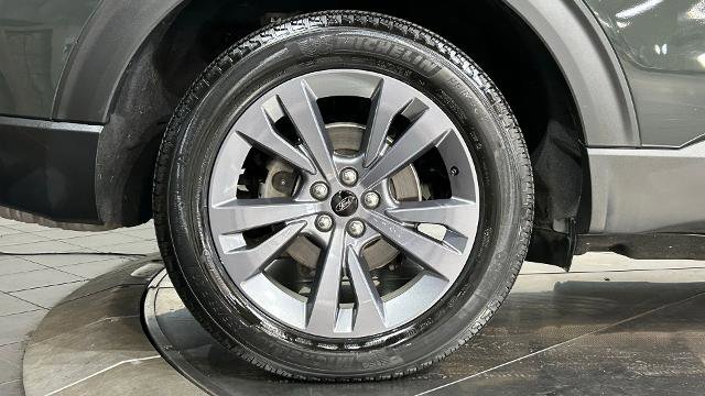 Certified 2021 Ford Explorer XLT w/ Equipment Group 202A AWD/4WD image 20
