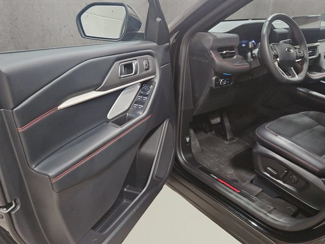 Certified 2025 Ford Explorer ST AWD/4WD image 11