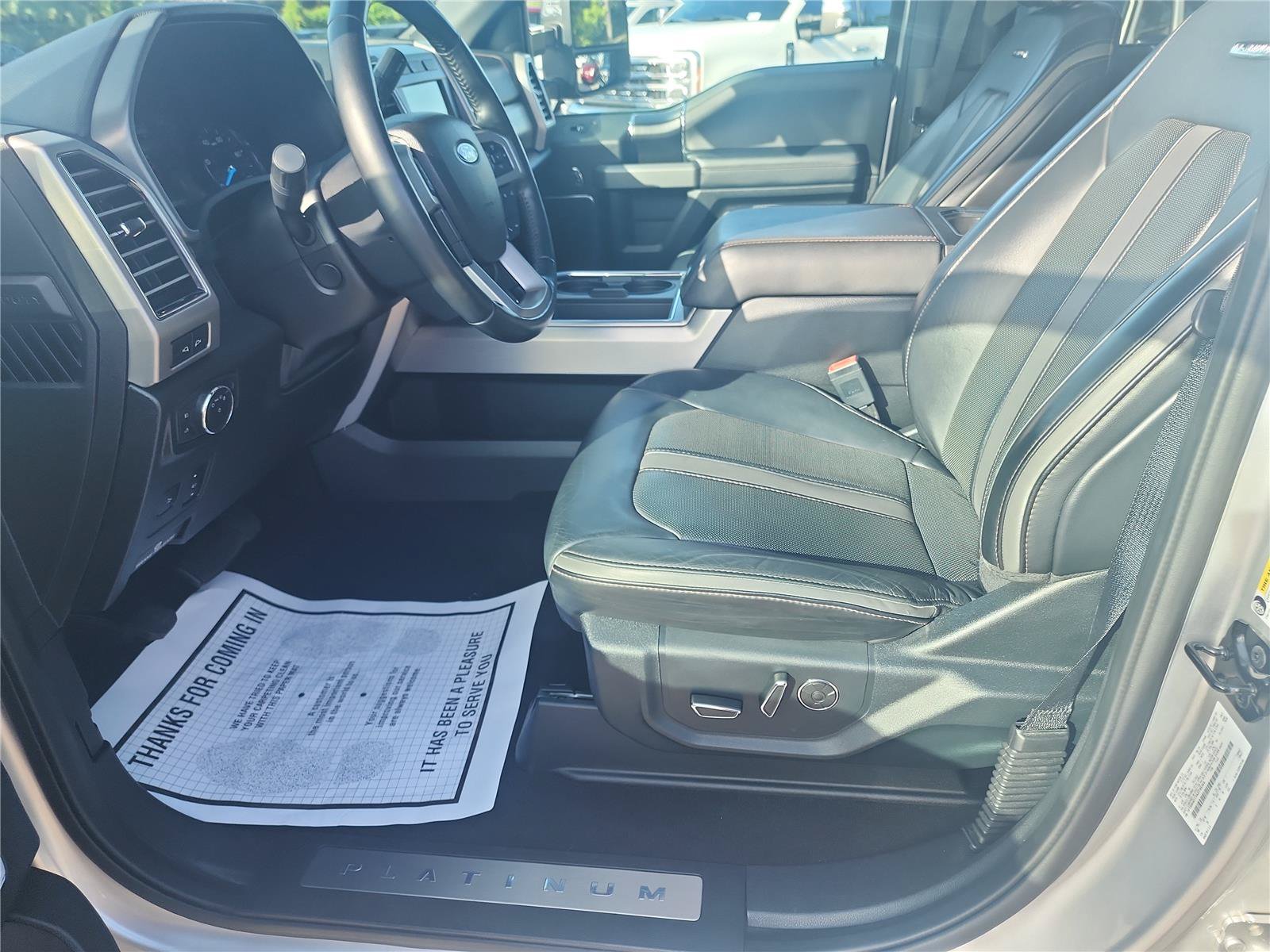 Certified 2019 Ford F450 Platinum w/ Platinum Ultimate Package AWD/4WD image 15