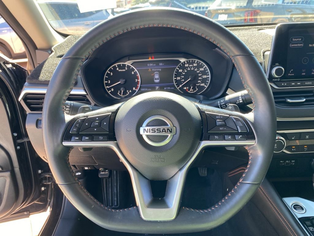 Used 2021 Nissan Altima 2.5 SR w/ SR Premium Package image 29