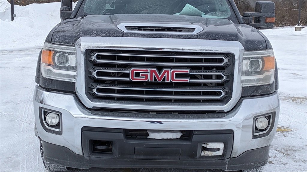 Used 2018 GMC Sierra 3500 SLE image 9