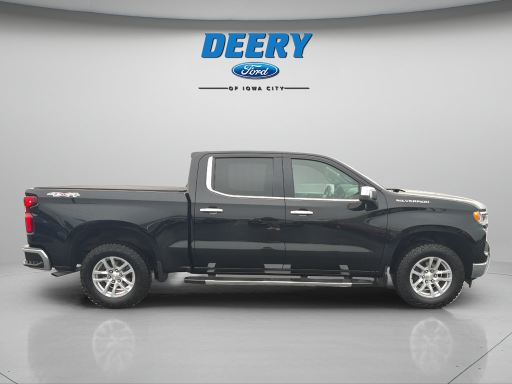 Used 2022 Chevrolet Silverado 1500 LTZ w/ LTZ Premium Package AWD/4WD image 15
