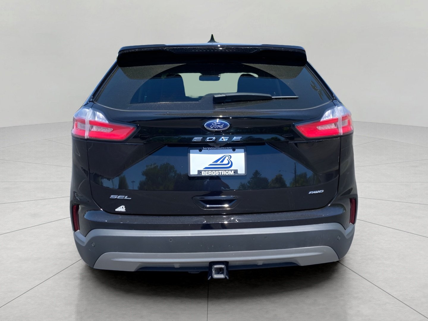 Certified 2024 Ford Edge SEL w/ Convenience Package AWD/4WD image 11