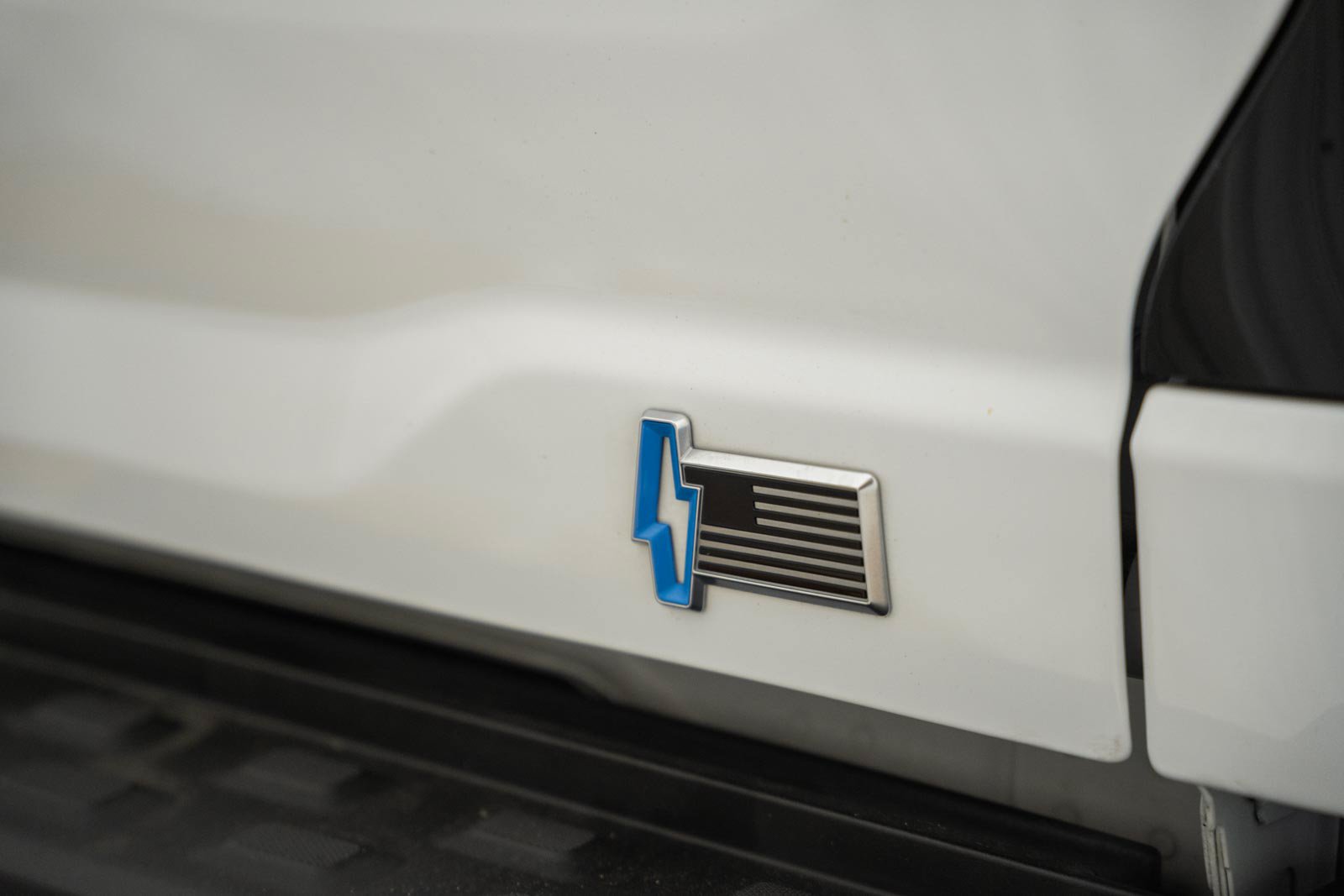 Certified 2023 Ford F150 Lightning Platinum AWD/4WD image 9