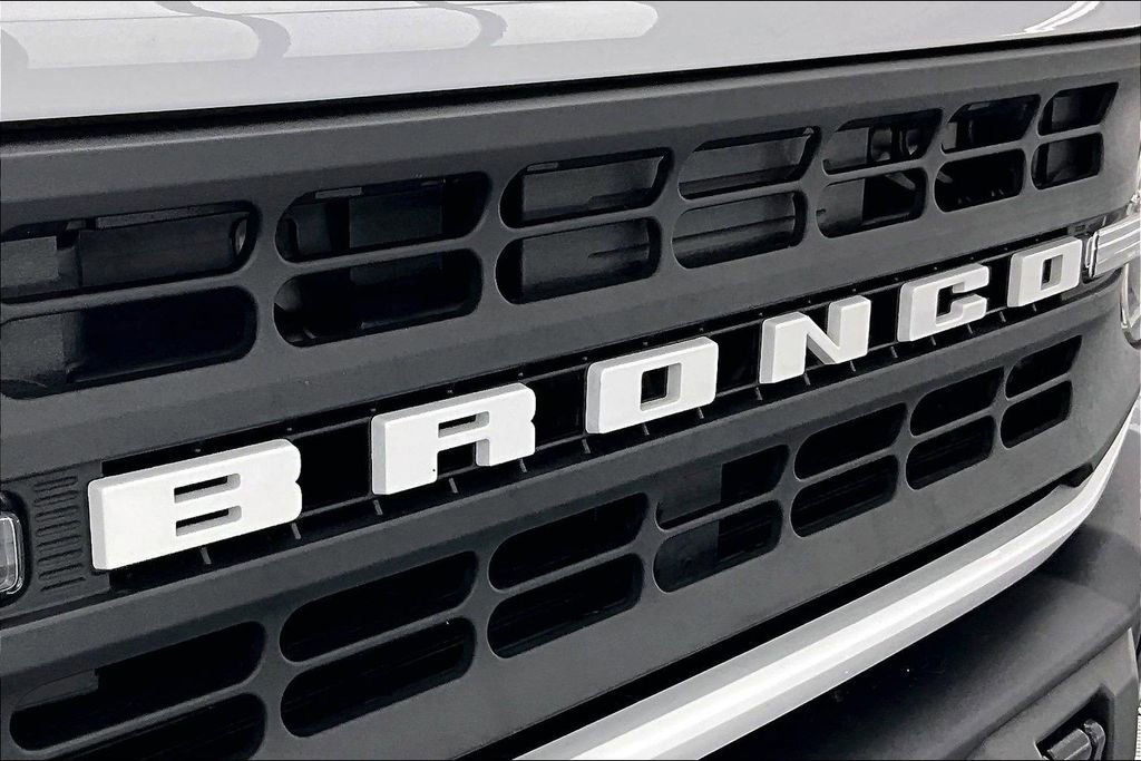 Certified 2023 Ford Bronco Black Diamond image 28