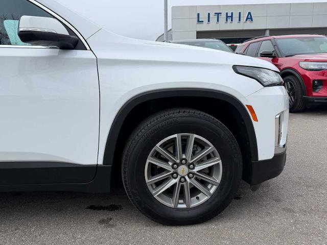 Used 2023 Chevrolet Traverse LT image 4