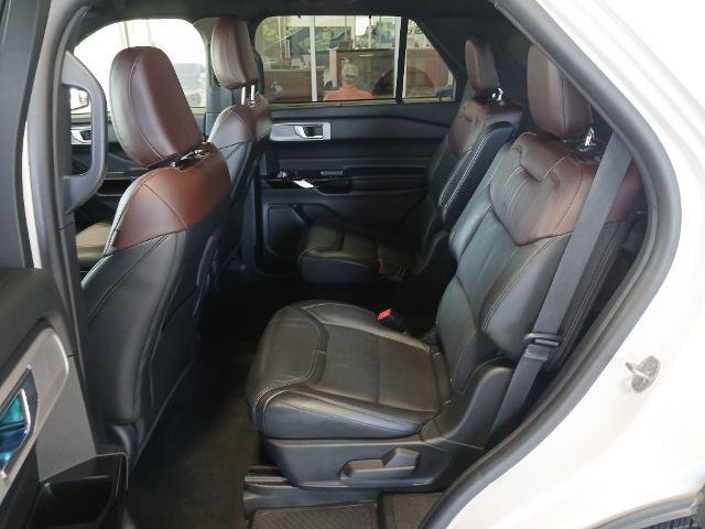 Certified 2022 Ford Explorer Platinum w/ Equipment Group 601A image 10