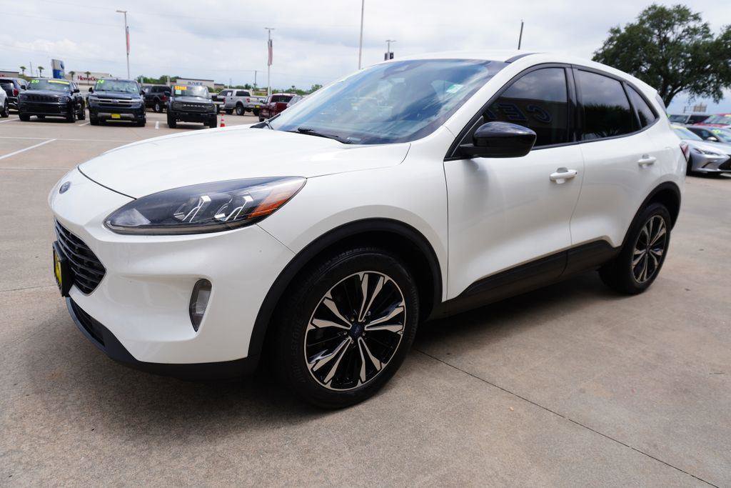 Certified 2022 Ford Escape SEL w/ SEL Stealth AWD Package image 3