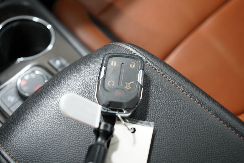Used 2020 GMC Acadia AT4 w/ Driver Alert Package II AWD/4WD image 30