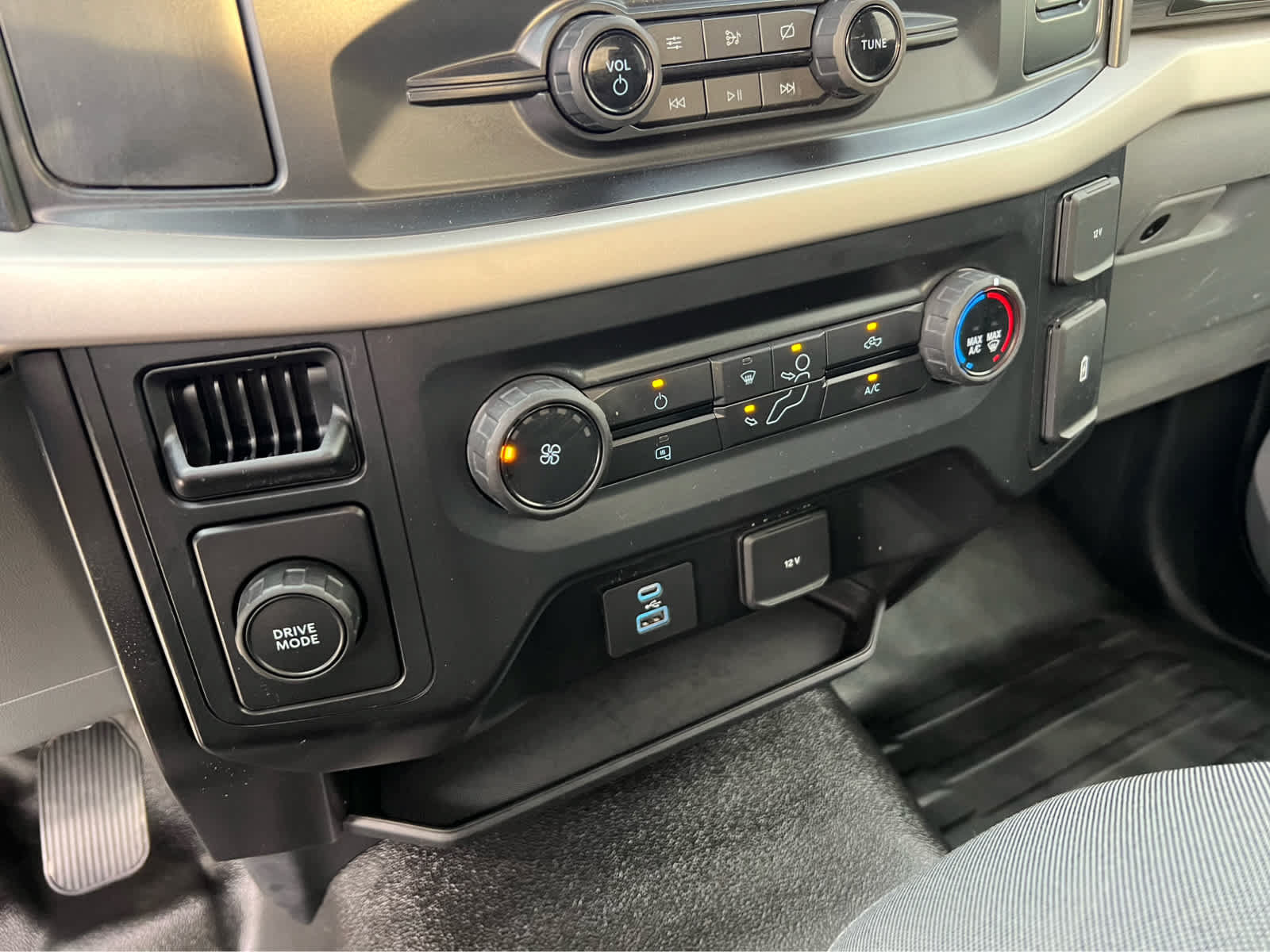 Certified 2021 Ford F150 2WD Regular Cab image 30