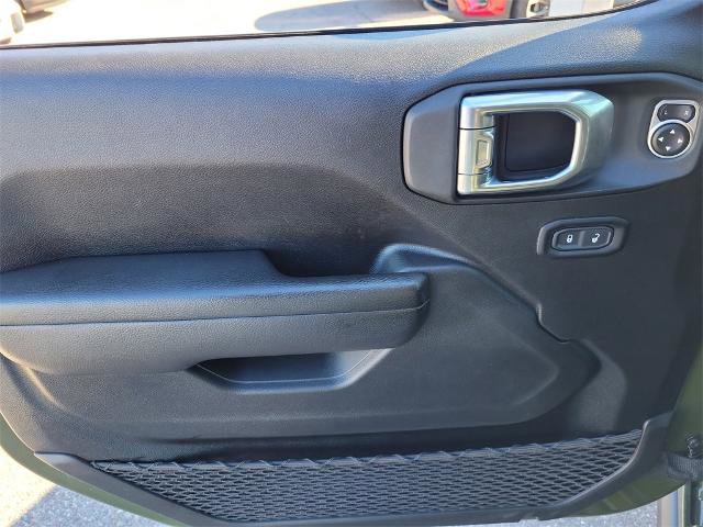 Used 2023 Jeep Gladiator Mojave w/ Trailer Tow Package image 22