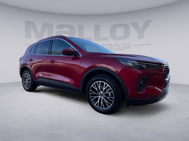 Certified 2025 Ford Escape SE w/ PHEV Premium Package image 7