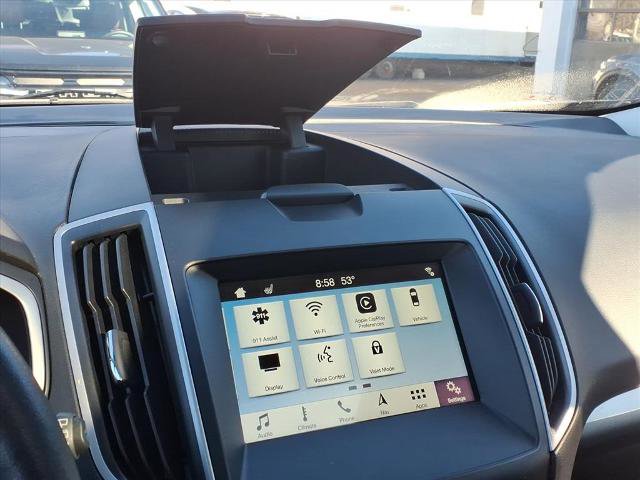 Certified 2018 Ford Edge SEL w/ Equipment Group 201A image 12