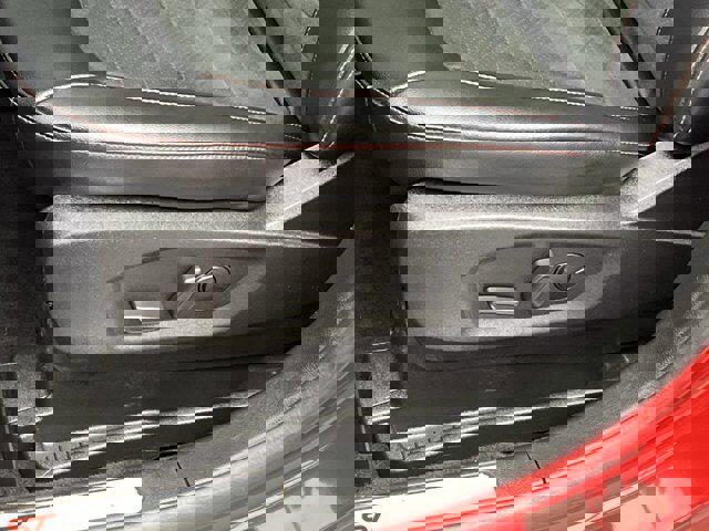 Certified 2022 Ford Edge ST-Line image 16