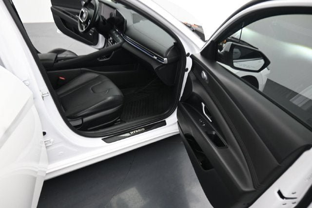 Used 2023 Hyundai Elantra Limited w/ Cargo Package FWD image 14