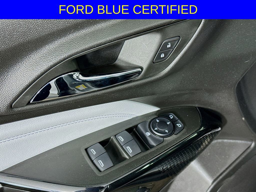 Used 2025 Chevrolet Trax LT w/ Driver Confidence Package image 29