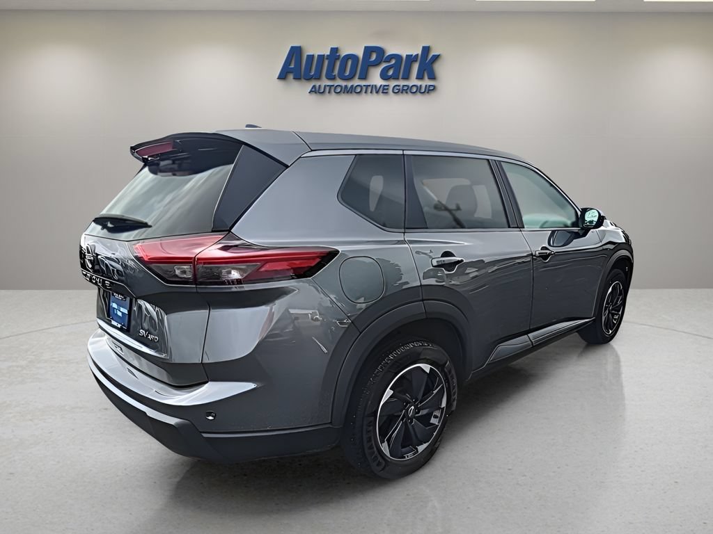 Used 2024 Nissan Rogue SV AWD/4WD image 7