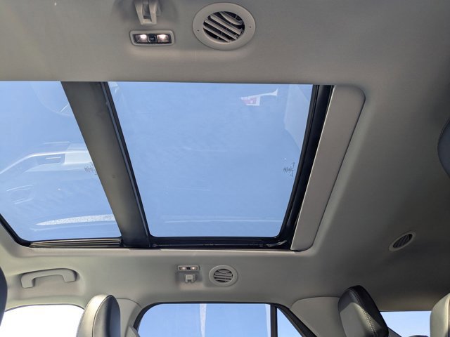 Certified 2023 Ford Explorer XLT w/ Equipment Group 202A AWD/4WD image 20