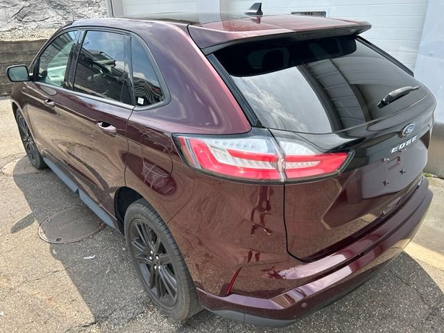 Certified 2023 Ford Edge ST-Line AWD/4WD image 4