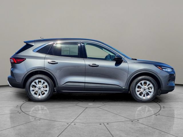 Certified 2023 Ford Escape Active AWD/4WD image 13