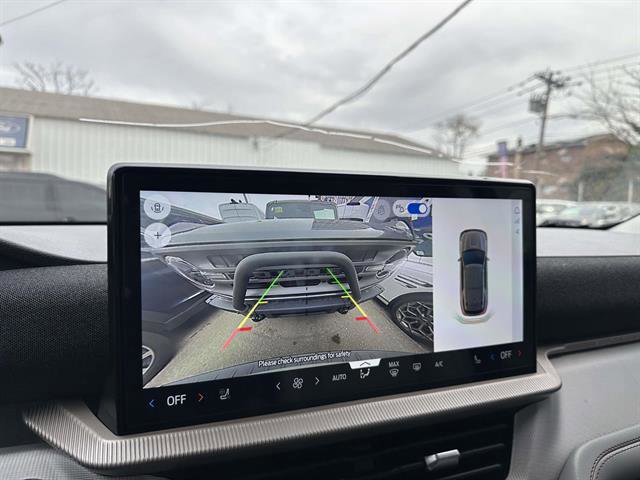 Certified 2025 Ford Explorer Active w/ Active Comfort Package image 17