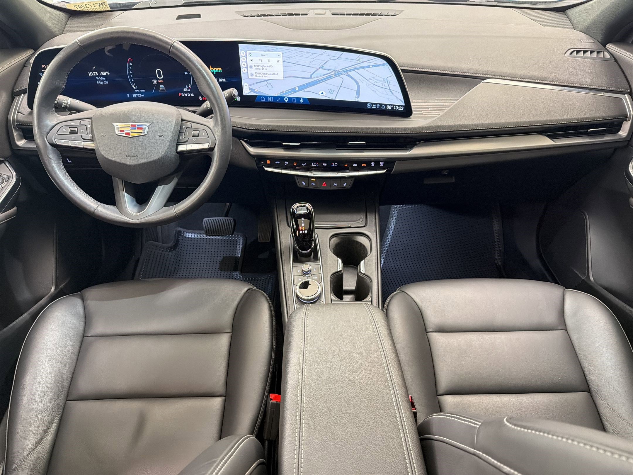 Used 2024 Cadillac XT4 Premium Luxury w/ Cold Weather Package FWD image 17