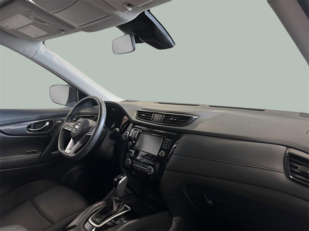 Used 2019 Nissan Rogue SV image 22