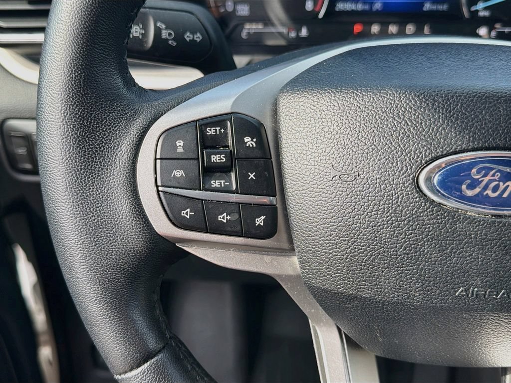 Certified 2024 Ford Explorer XLT w/ Equipment Group 202A AWD/4WD image 12