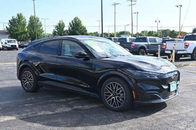 Certified 2025 Ford Mustang Mach-E Premium AWD/4WD image 8