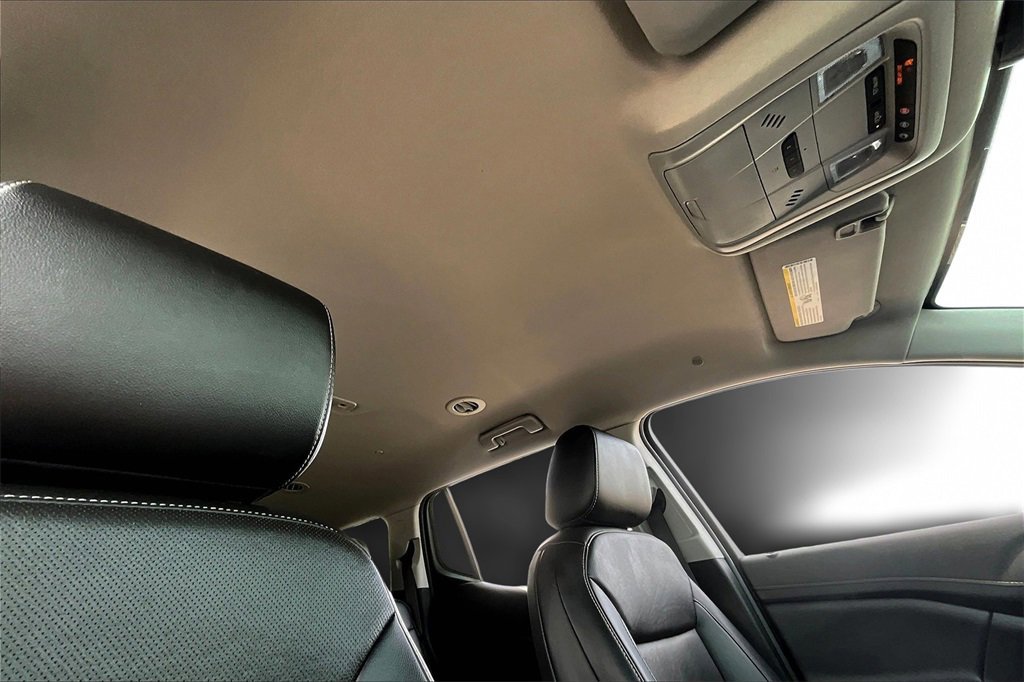 Used 2023 GMC Acadia SLT image 22