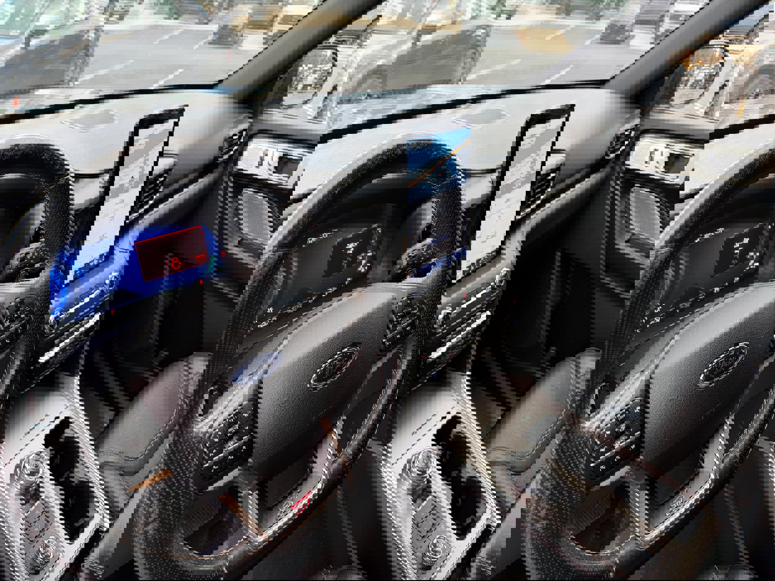 Certified 2020 Ford Explorer ST w/ Premium Technology Package image 8