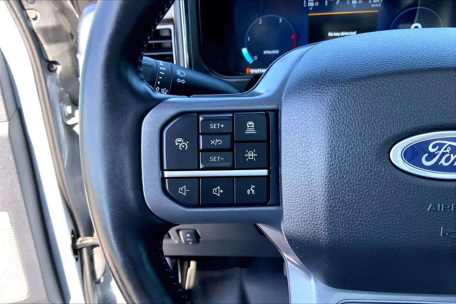 Certified 2024 Ford F250 4x4 Crew Cab Super Duty image 21