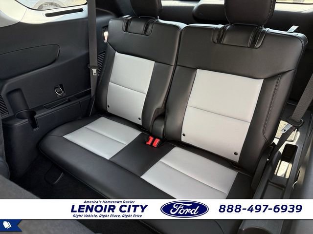 Certified 2023 Ford Explorer XLT w/ Equipment Group 202A AWD/4WD image 12
