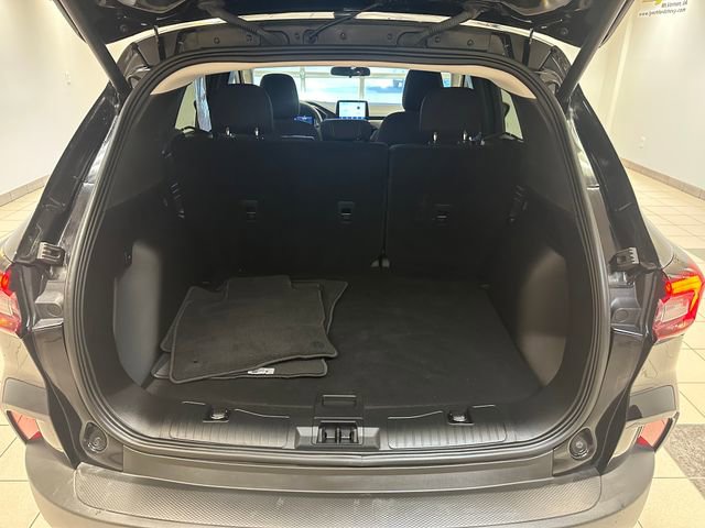 Certified 2023 Ford Escape Active AWD/4WD image 19