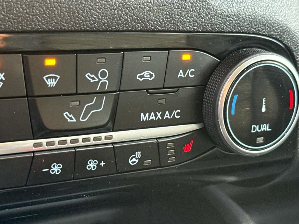 Certified 2022 Ford Escape SEL image 29