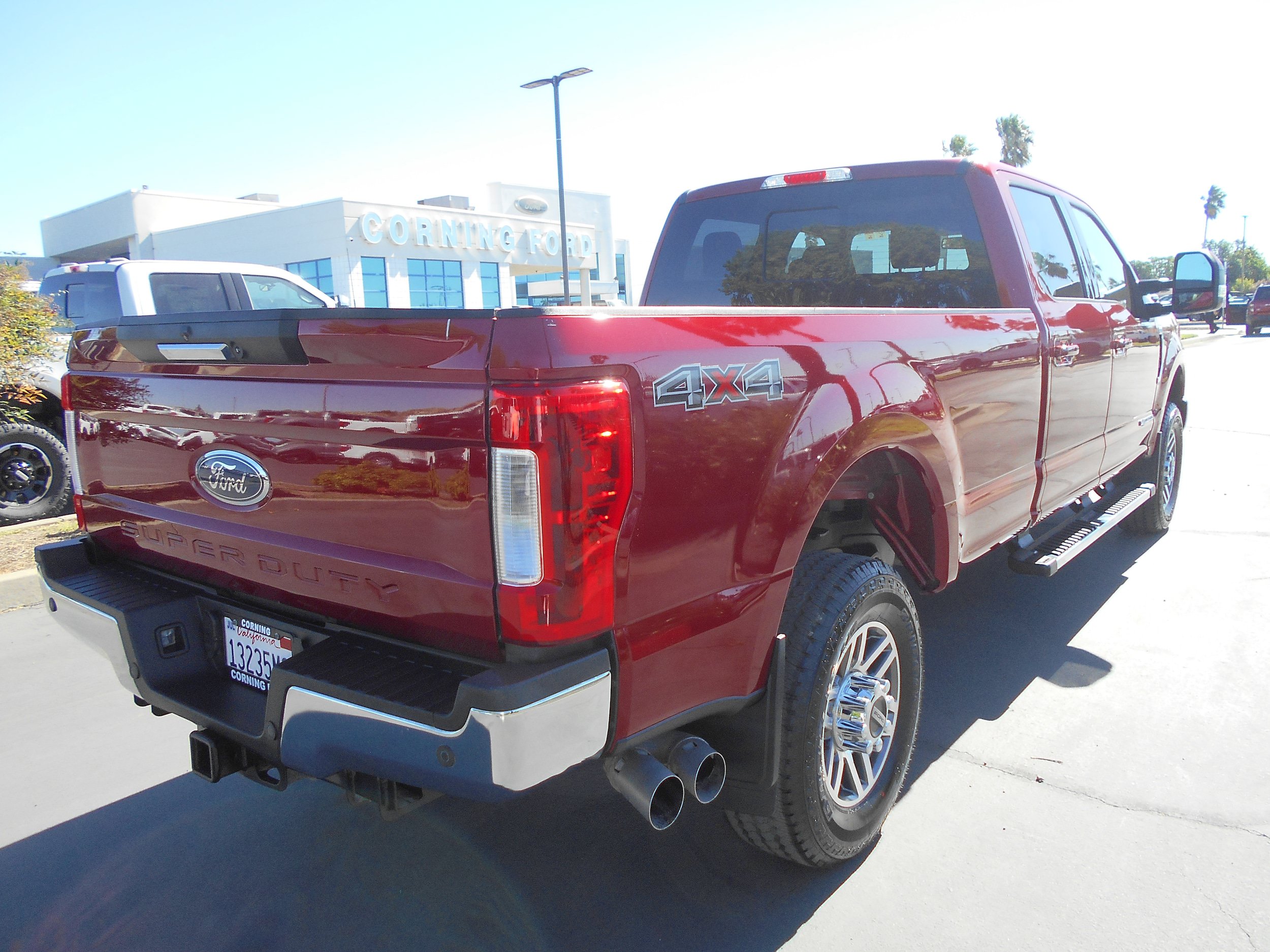 Certified 2019 Ford F350 Lariat w/ Camper Package AWD/4WD image 3