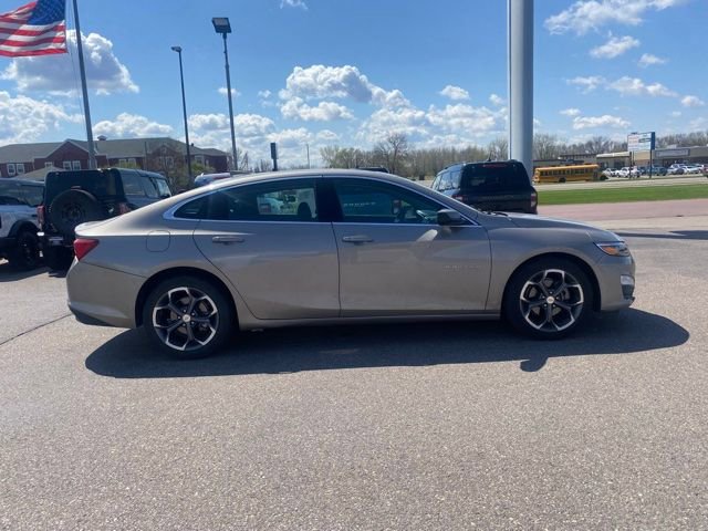 Used 2023 Chevrolet Malibu LT FWD image 4