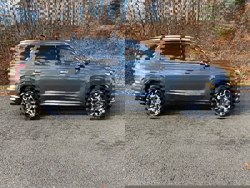 Used 2024 Hyundai Palisade Limited image 5