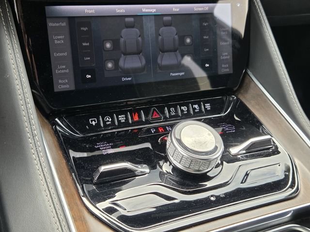 Used 2023 Jeep Grand Wagoneer L Series II image 26