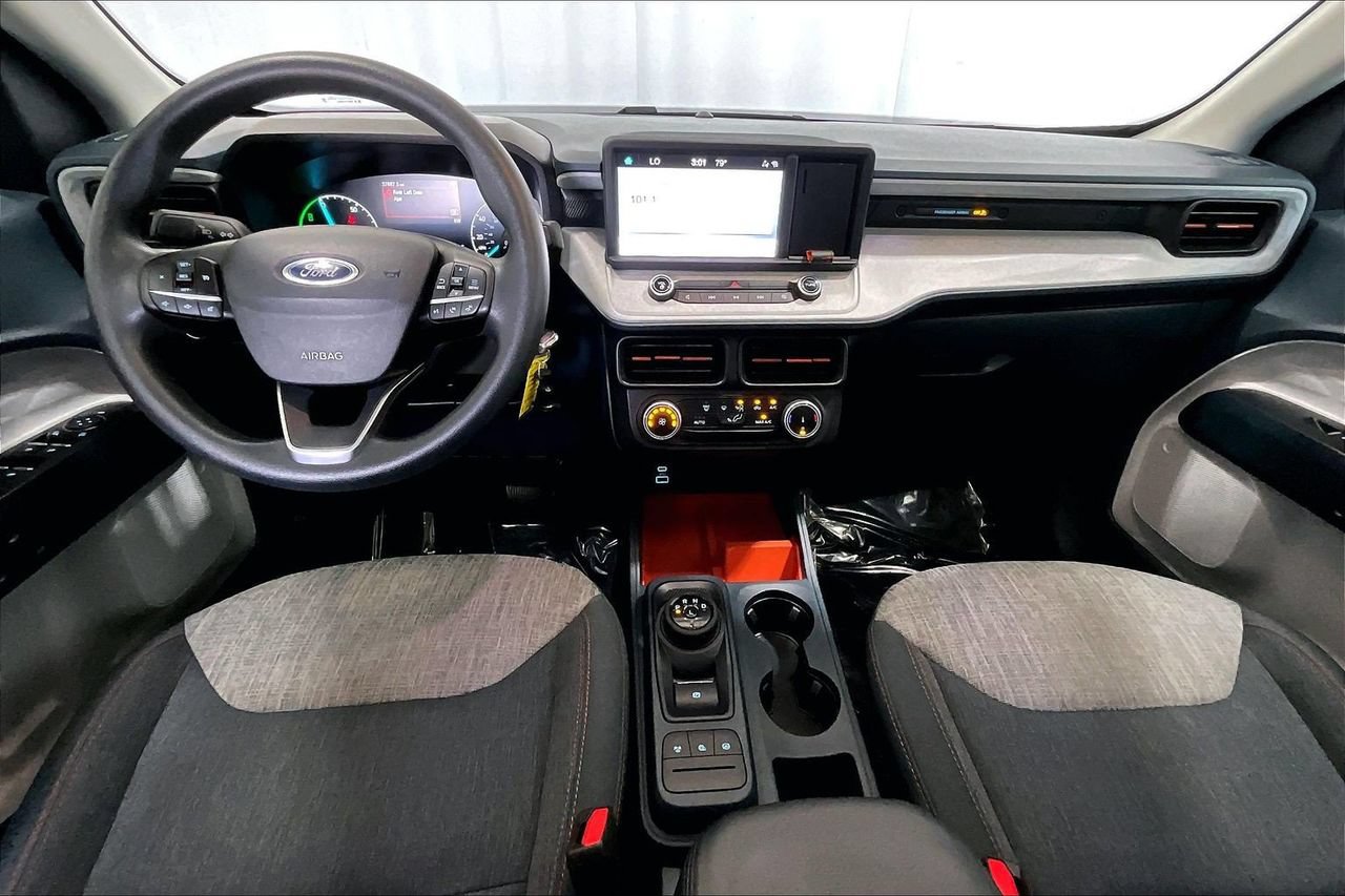 Certified 2023 Ford Maverick XLT FWD image 15