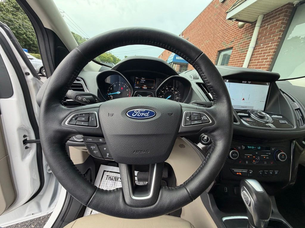 Certified 2019 Ford Escape Titanium AWD/4WD image 20