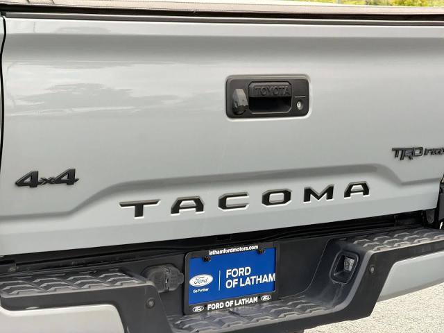 Used 2017 Toyota Tacoma TRD Pro AWD/4WD image 13