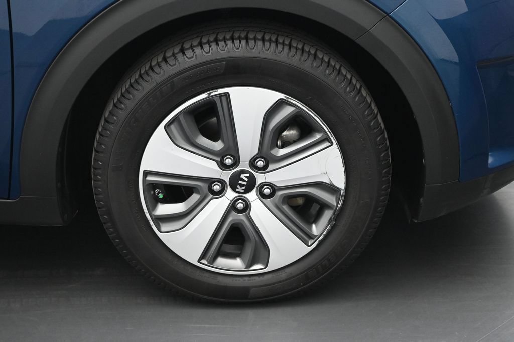 Used 2018 Kia Niro LX FWD image 21