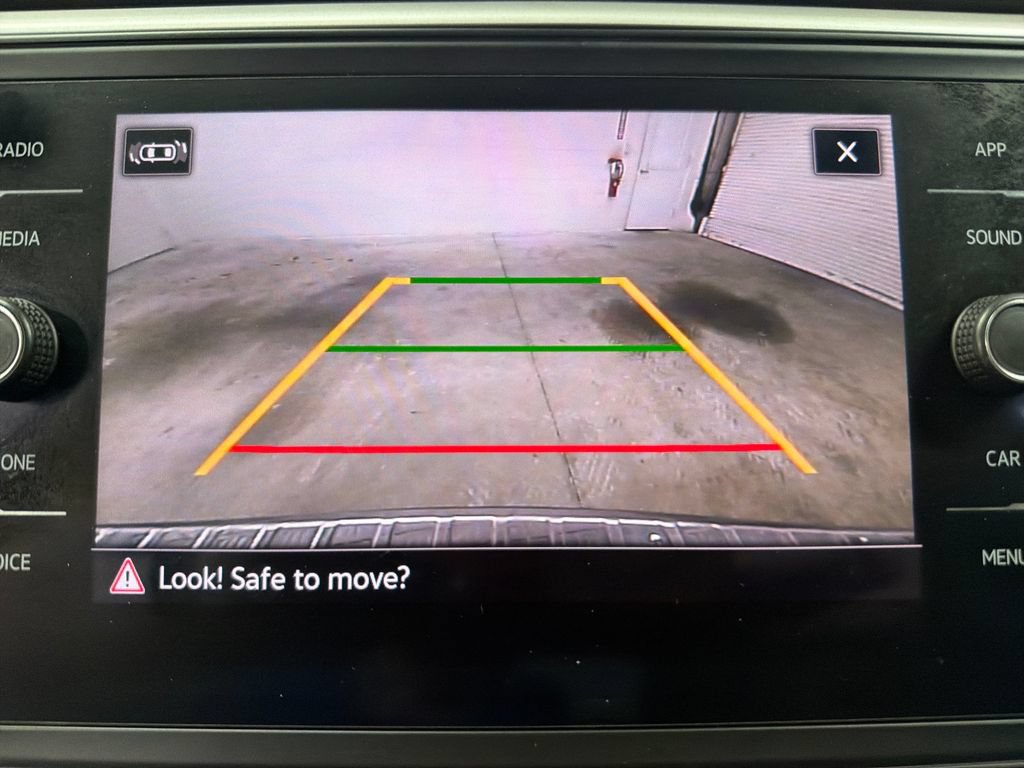 Used 2021 Volkswagen Atlas SE w/ Towing Package FWD image 26