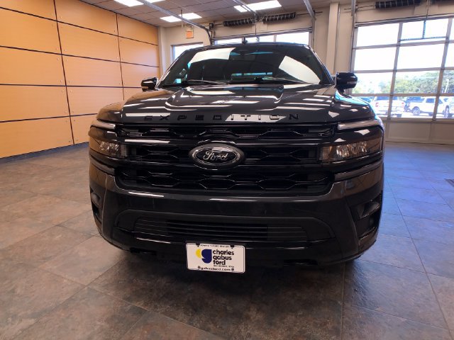 Certified 2022 Ford Expedition Limited AWD/4WD image 2