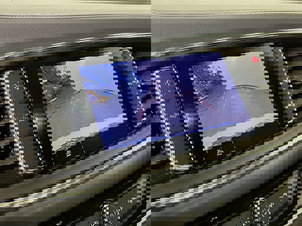 Used 2023 Buick Enclave Essence w/ Experience Buick Package image 27