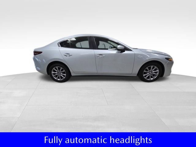 Used 2021 MAZDA MAZDA3 Sedan image 9