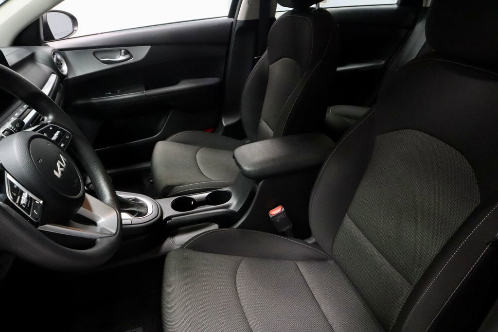 Used 2023 Kia Forte LXS w/ LXS Technology Package FWD image 22