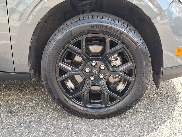 Certified 2025 Ford Maverick XLT w/ XLT Luxury Package AWD/4WD image 18